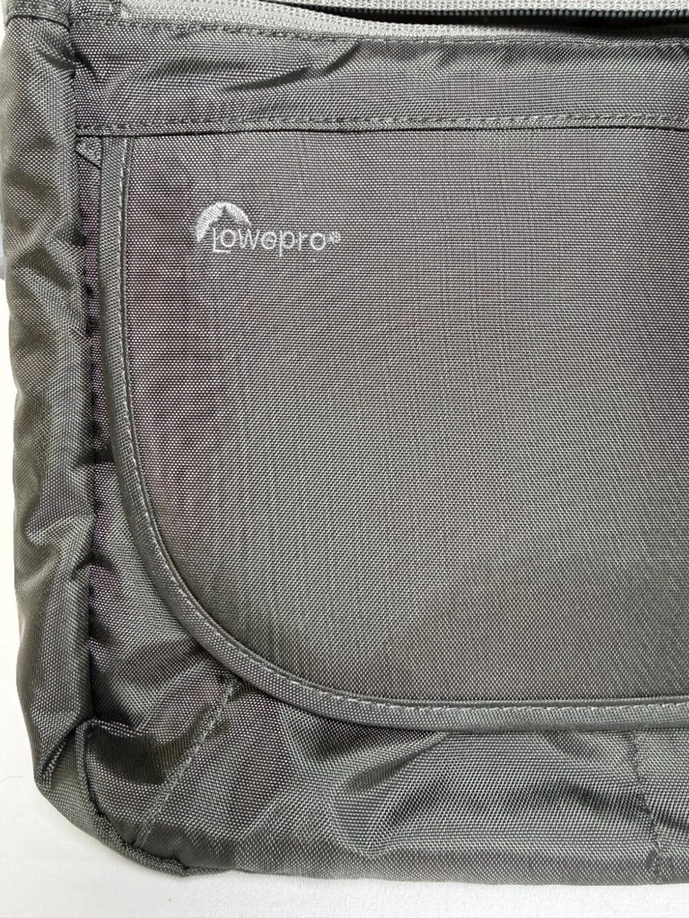 LOWEPRO StreamLine 250 Camera Shoulder Bag Travel Crossbody Gray